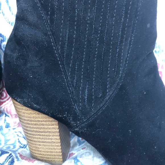 Boots - Picture 3 of 3